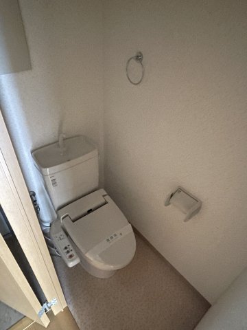 トイレ　シンプルで使いやすいトイレです