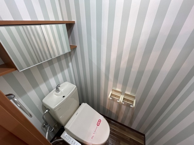 トイレ　トイレ