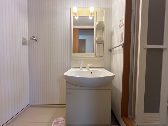 洗面設備　洗髪洗面化粧台