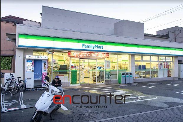 コンビニ　ファミリーマート南千住一丁目店（コンビニ）まで110m