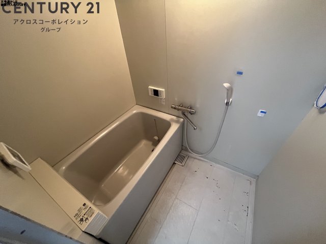 バス・シャワールーム　シンプルで機能的なユニットバスです！