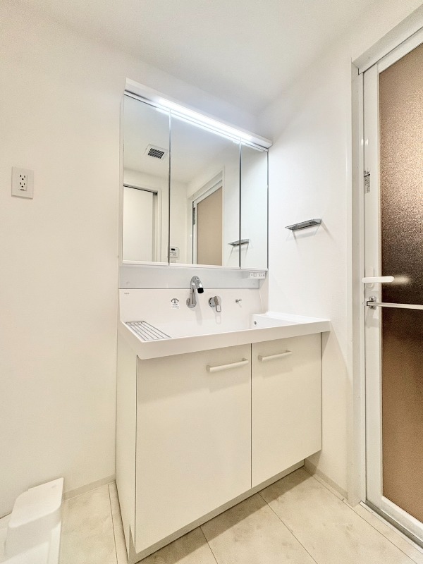 洗面設備　独立洗面台です♪