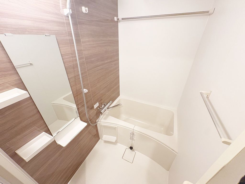 バス・シャワールーム　バス