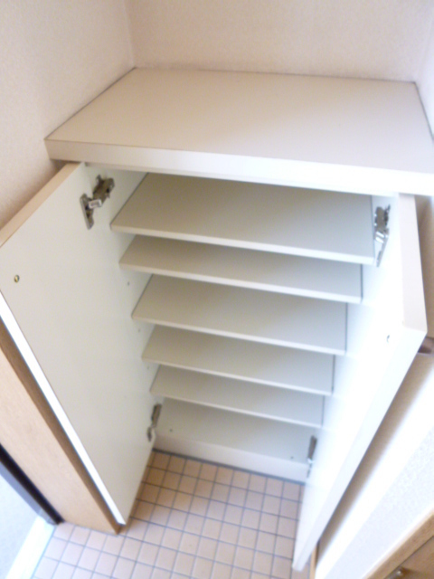 玄関　・同タイプ別部屋参考写真