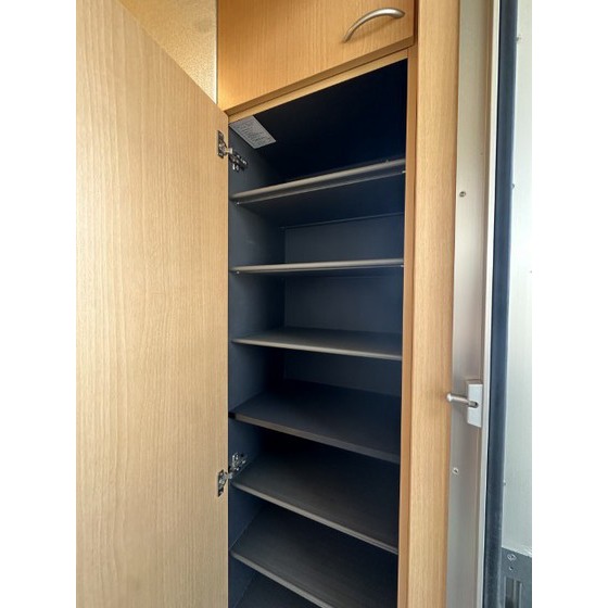 玄関　※同仕様、別の部屋の写真です