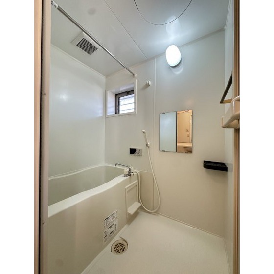 バス・シャワールーム　※同仕様、別の部屋の写真です