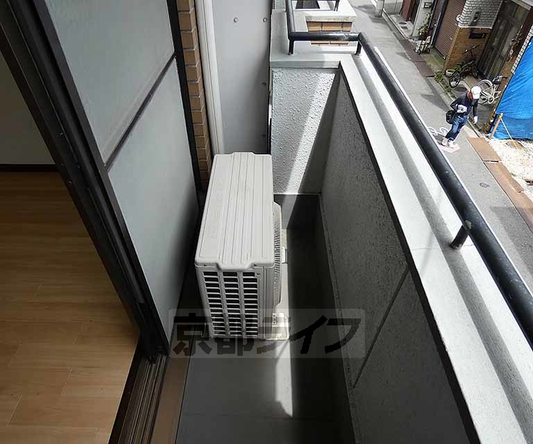 バルコニー　バルコニです