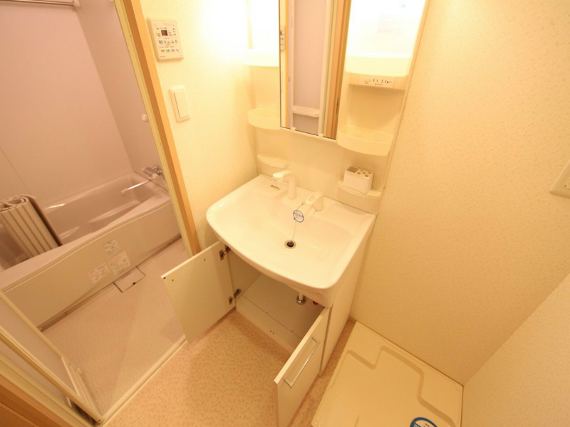 洗面設備　脱衣所　シャンプードレッサー