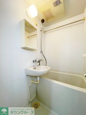 バス・シャワールーム　バス