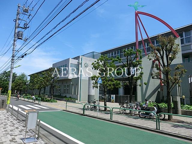 小学校　世田谷区立八幡山小学校（小学校）まで444m