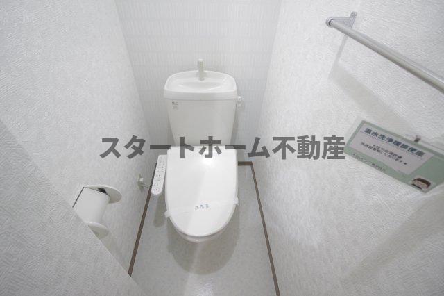 トイレ　トイレもきれいです