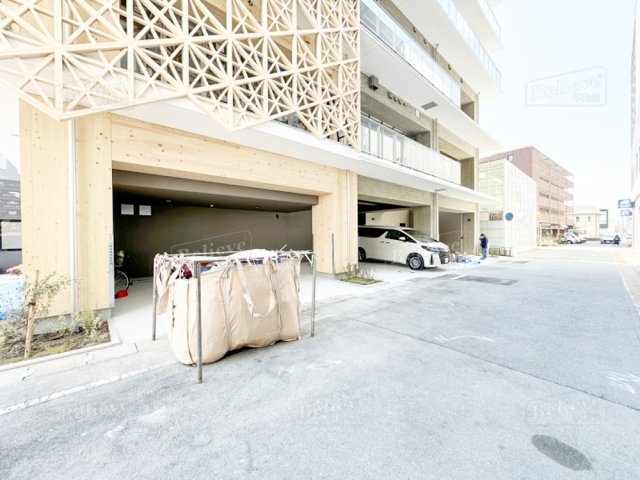 駐車場　駐車スペースもあります♪
