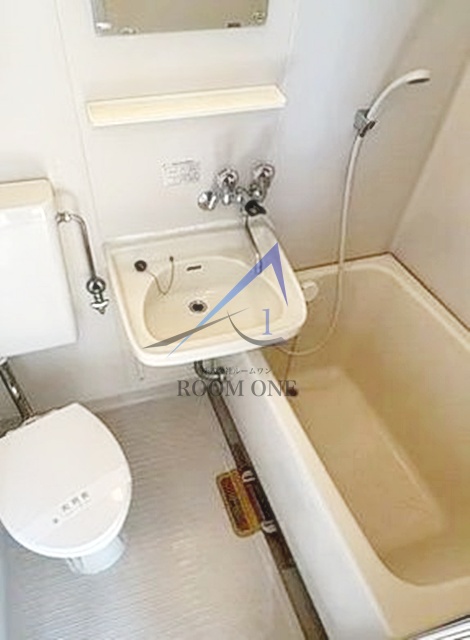 洗面設備　洗面台です。