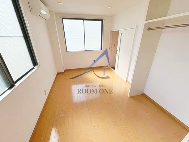 居室・リビング　洋室のお部屋です。