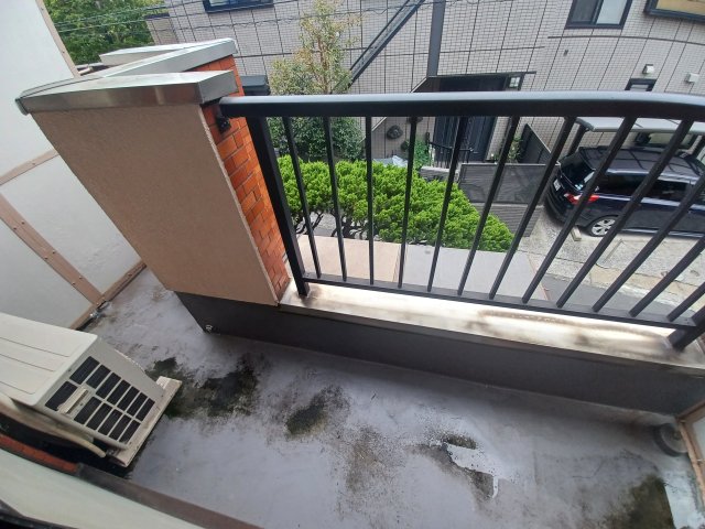 バルコニー　開放的で明るい空間を演出してくれるバルコニーです