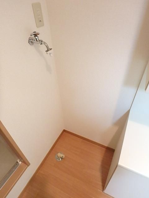 洗面設備　★洗濯機置場★