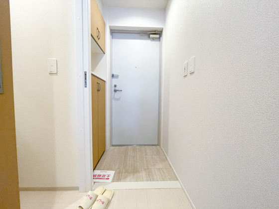 玄関　※別部屋の写真です