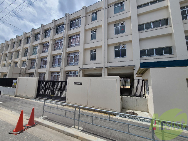 中学校　歌島中学校（中学校）まで1134m