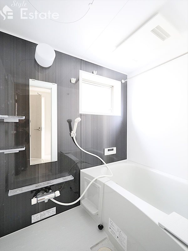 バス・シャワールーム　バスルーム