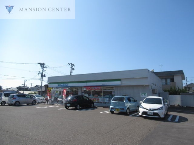 コンビニ　ファミリーマート新潟河渡本町店（コンビニ）まで611m