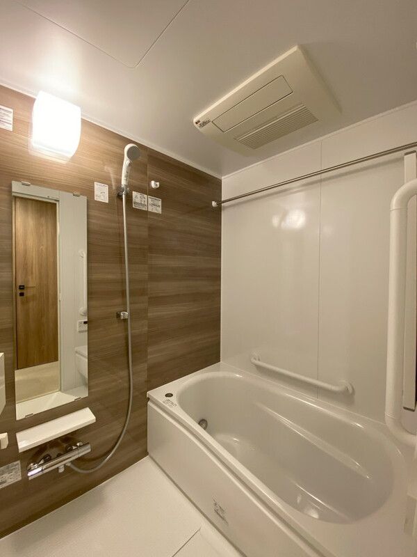 バス・シャワールーム