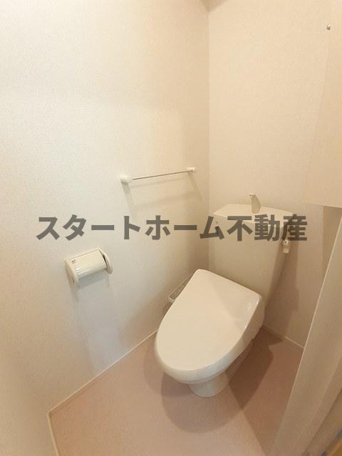 トイレ　清潔感のあるトイレです