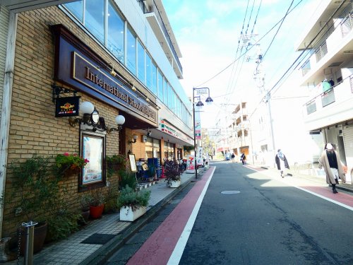 コンビニ　セブン-イレブン 横浜美しが丘２丁目店（コンビニ）まで1239m