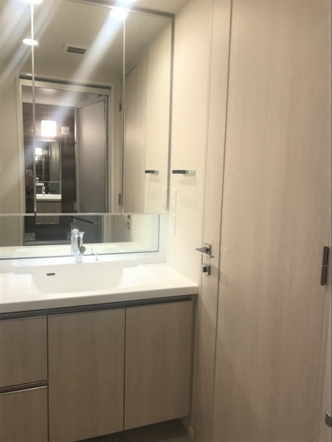 洗面設備　※写真は同タイプ住戸です。