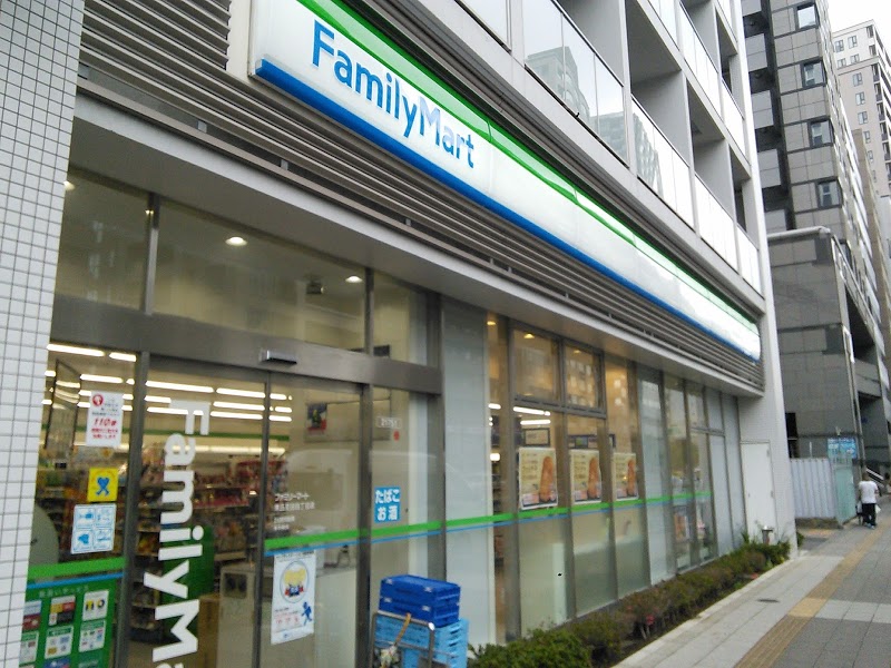コンビニ　ファミリーマート東五反田四丁目店（コンビニ）まで5m