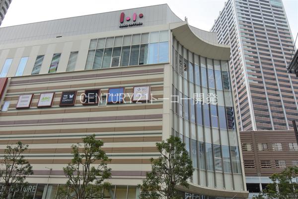 ショッピングセンター　ららテラス武蔵小杉（ショッピングセンター）まで450m