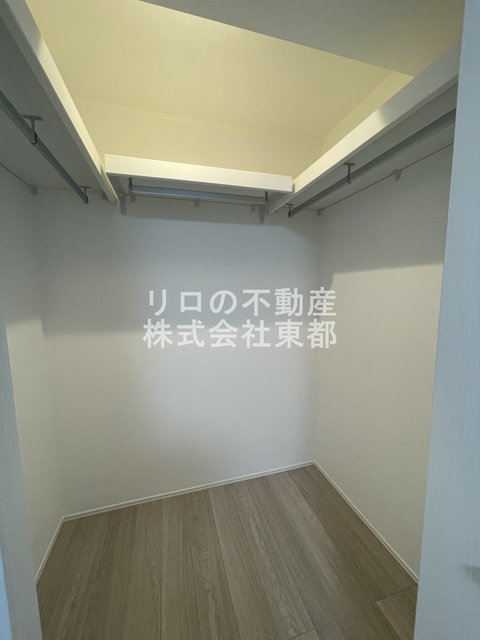 収納　奥行のあるウォークインクローゼットならお荷物多い方でも安心☆