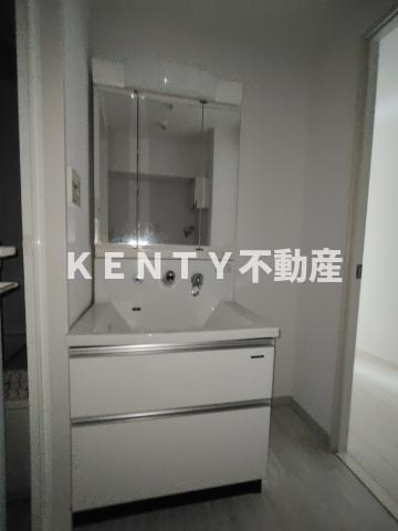 洗面設備　広い洗面スペース