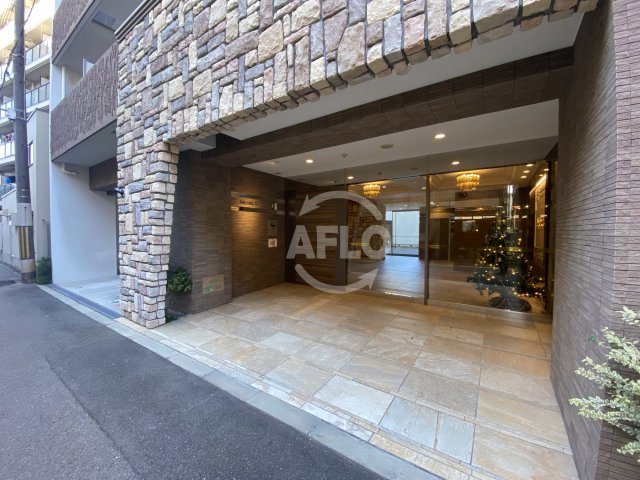 エントランス　スプランディッドIII　エントランス