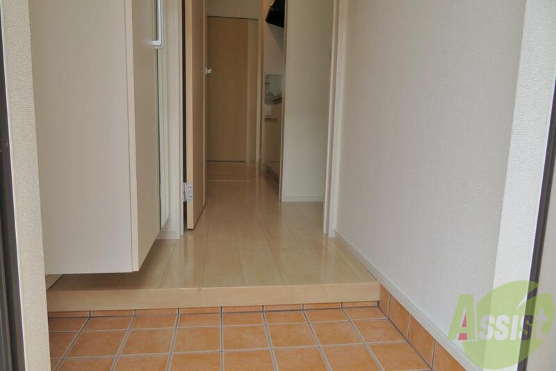 玄関　玄関から見た景色はこうなっています。イメージできますか。