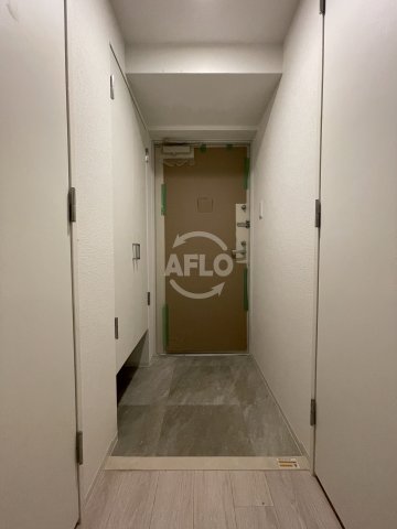 玄関　セレニテフラン難波　玄関