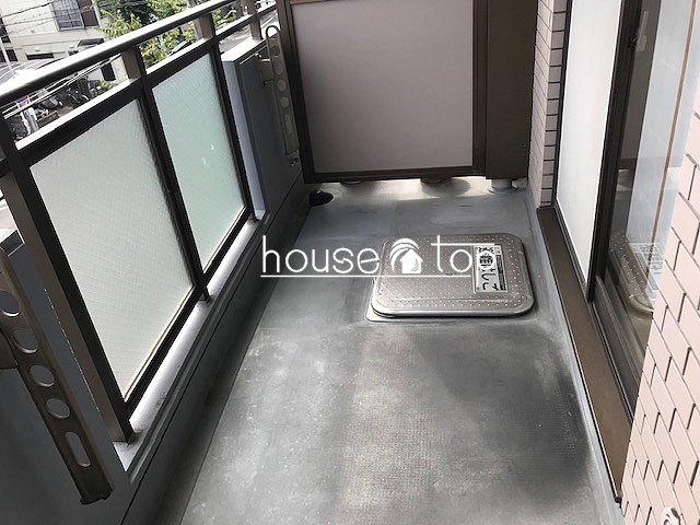 バルコニー　日当たりの良い南面バルコニー！