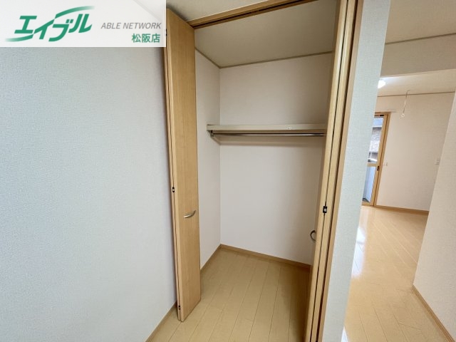 収納　同物件別室反転タイプ画像