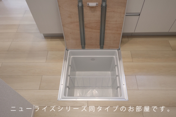 収納　※参考写真　同建築メーカー施工の同間取完成他物件のものです。