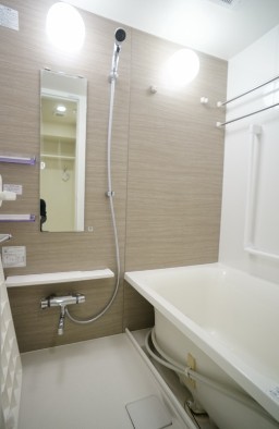 バス・シャワールーム