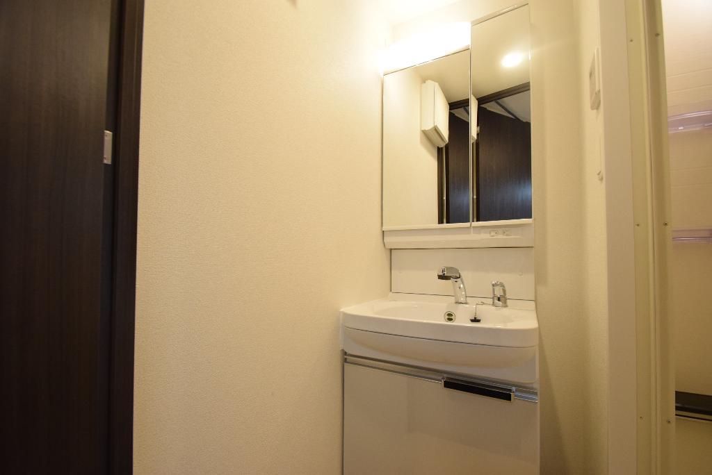 洗面設備　洗髪洗面化粧台