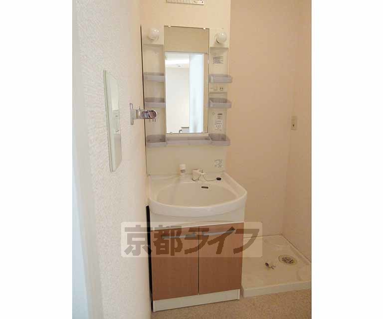 洗面設備　独立洗面台です！