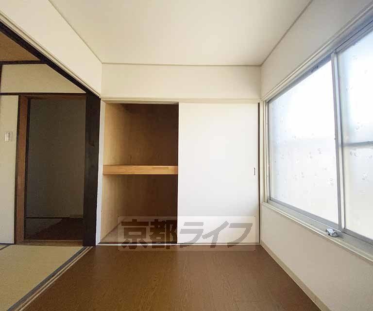 収納　他にも収納スペース有り