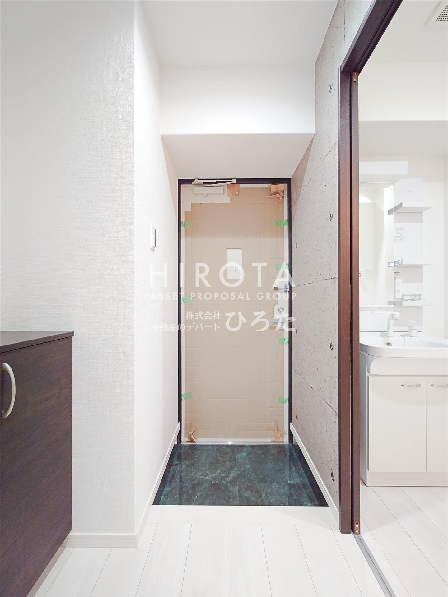 玄関　同仕様写真です。現況優先になります。