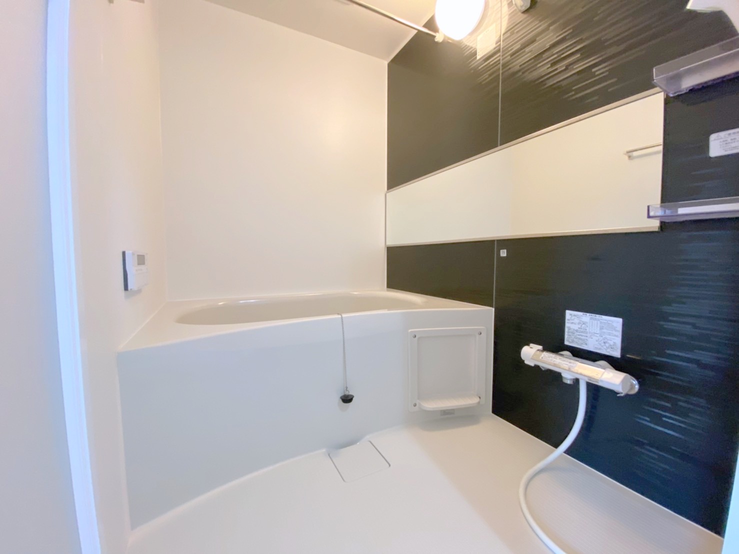 バス・シャワールーム　広々としたお風呂です♪