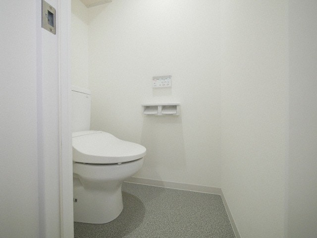 トイレ　ウォシュレット付きです♪
