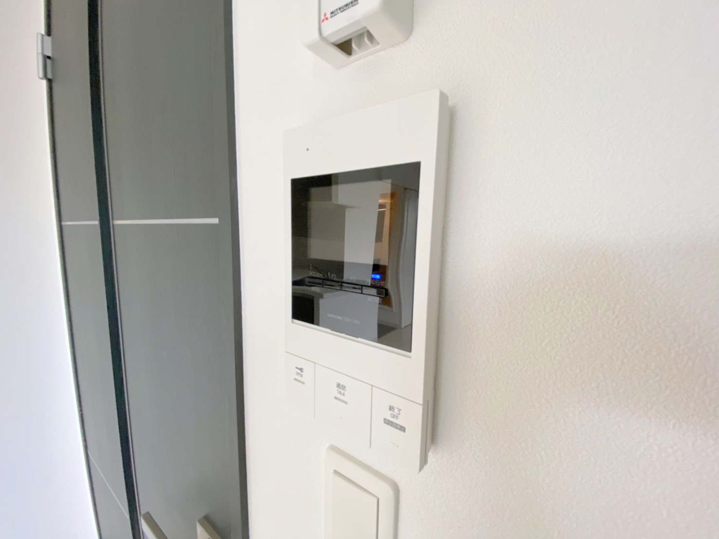 セキュリティ　モニター付きインターホンです♪