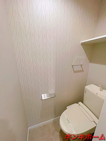 トイレ　写真は別のお部屋です。