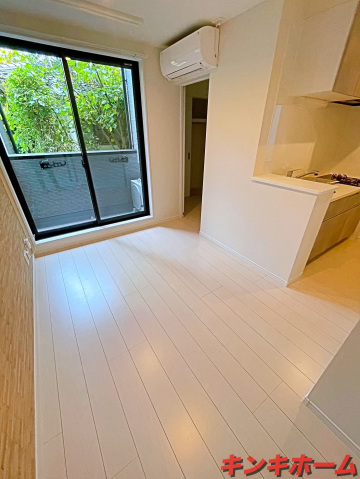 居室・リビング　写真は別のお部屋です。