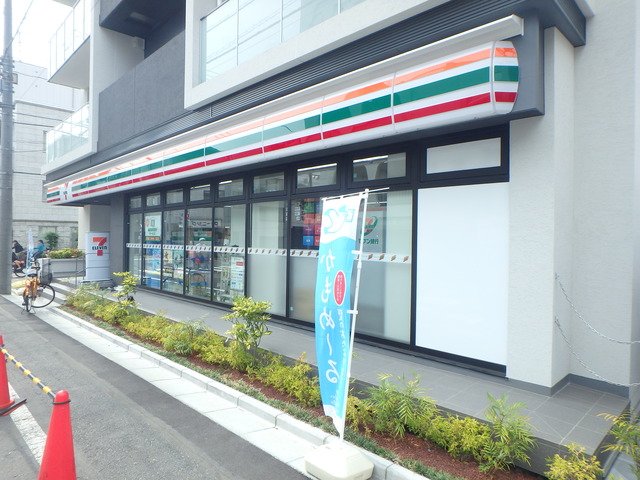 コンビニ　セブンイレブン墨田横川5丁目店（コンビニ）まで522m