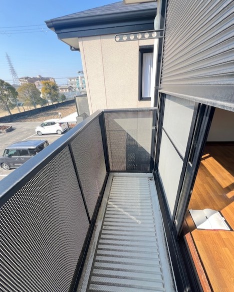 バルコニー　バルコニーからの眺めを楽しみながら食事をしませんか